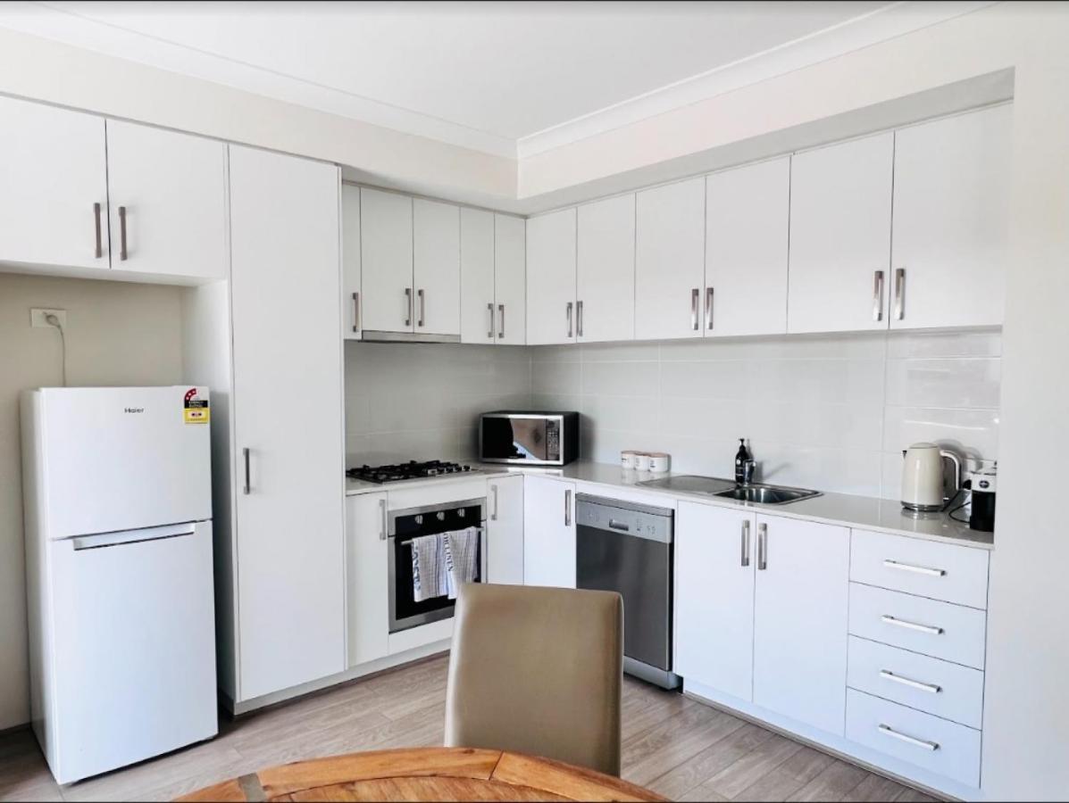 Tranquil Tree Views 2 Bedroom 2 Bathroom Apartment Perth Eksteriør billede