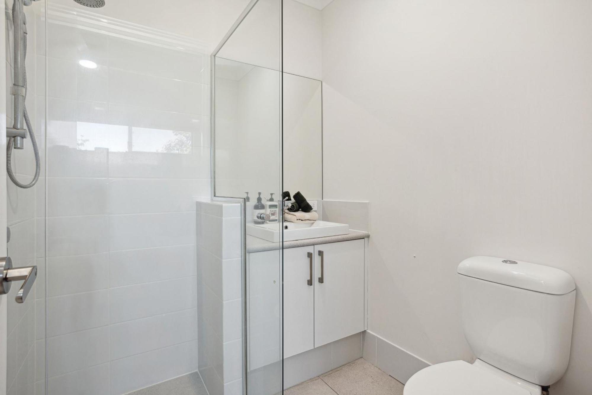 Tranquil Tree Views 2 Bedroom 2 Bathroom Apartment Perth Eksteriør billede